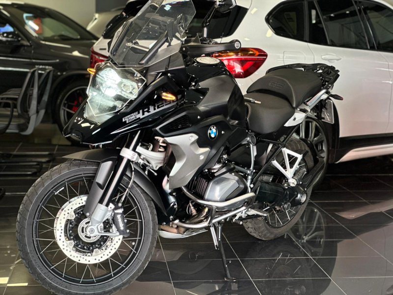 BMW R1250 GS TRIPLE BLACK BMW R1250 GS TRIPLE BLACK 