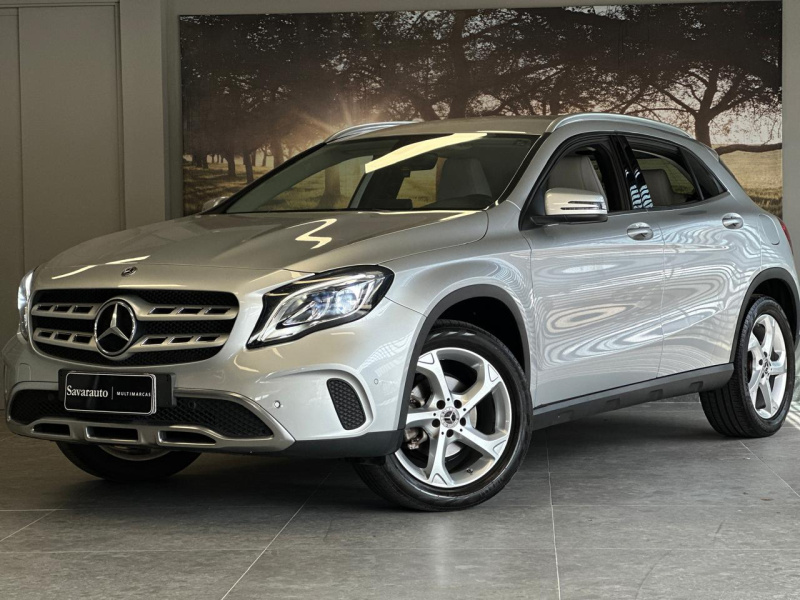 MERCEDES-BENZ GLA 200 1.6 CGI ADVANCE 16V TURBO FLEX 4P AUTOMATICO